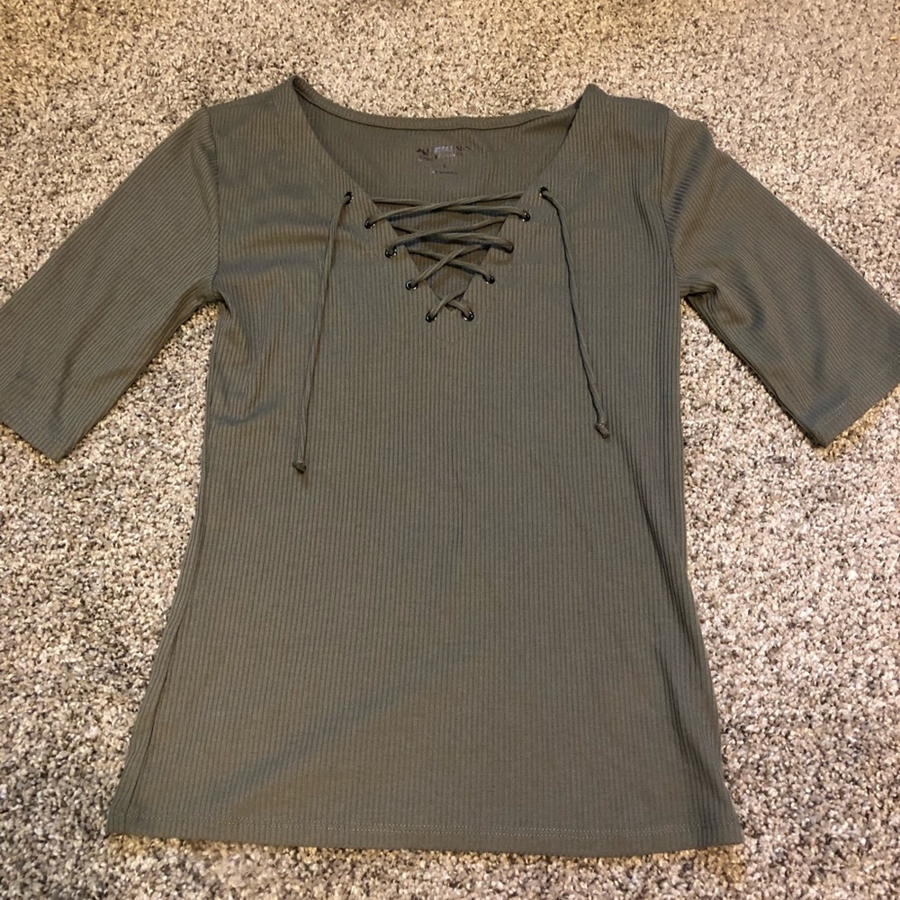 Arizona tie up, v neck, short sleeve shirt